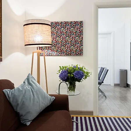 Banchi Vecchi Pantheon Apartment *