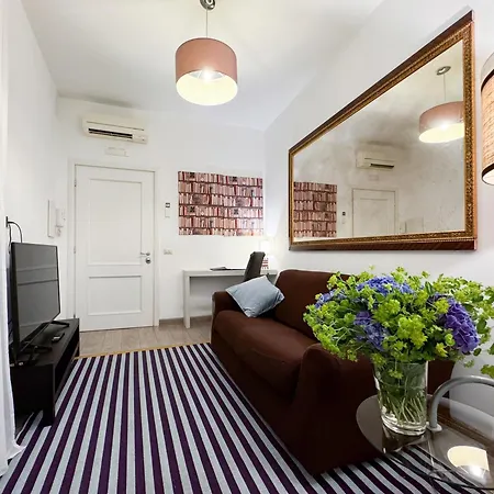 Banchi Vecchi Pantheon